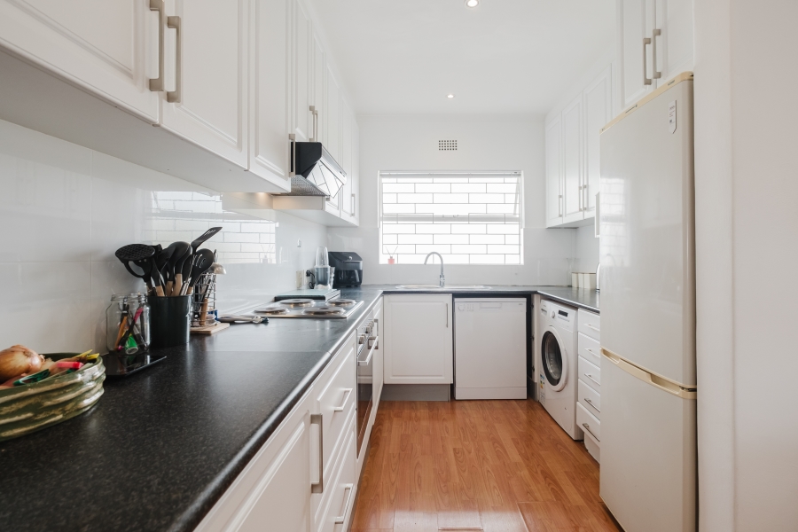 2 Bedroom Property for Sale in Sea Point Western Cape